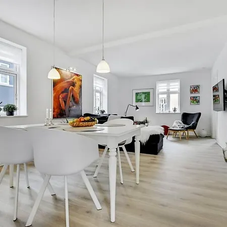 *****elegant Feriebolig I Hjertet Af * Kerteminde