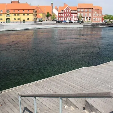 Feriehus *****elegant Feriebolig I Hjertet Af *